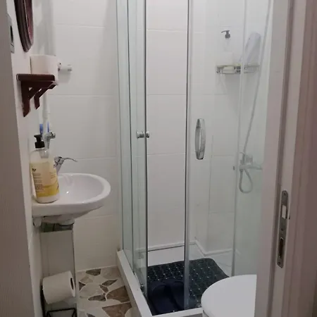 Historical Comfy Entire House 4 Bedroom 4 Bathroom