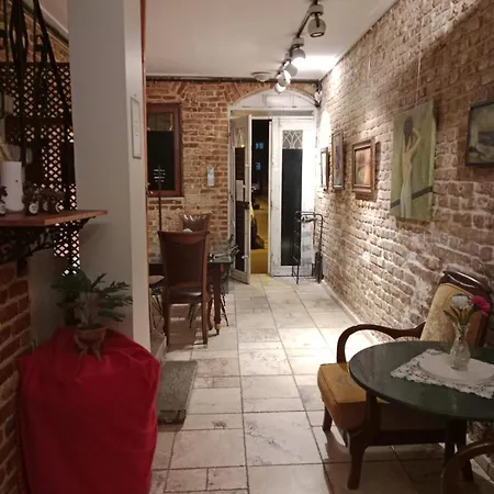 Historical Comfy Entire House 4 Bedroom 4 Bathroom 빌라 이스탄불