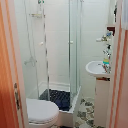 Historical Comfy Entire House 4 Bedroom 4 Bathroom